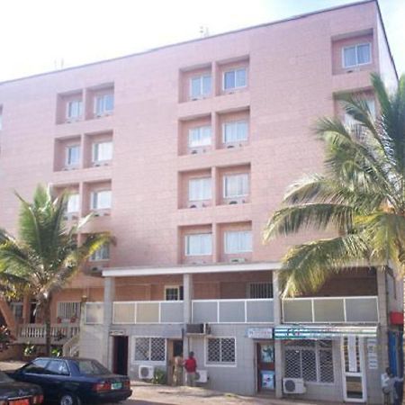 Meumi Palace Yaoundé Kültér fotó