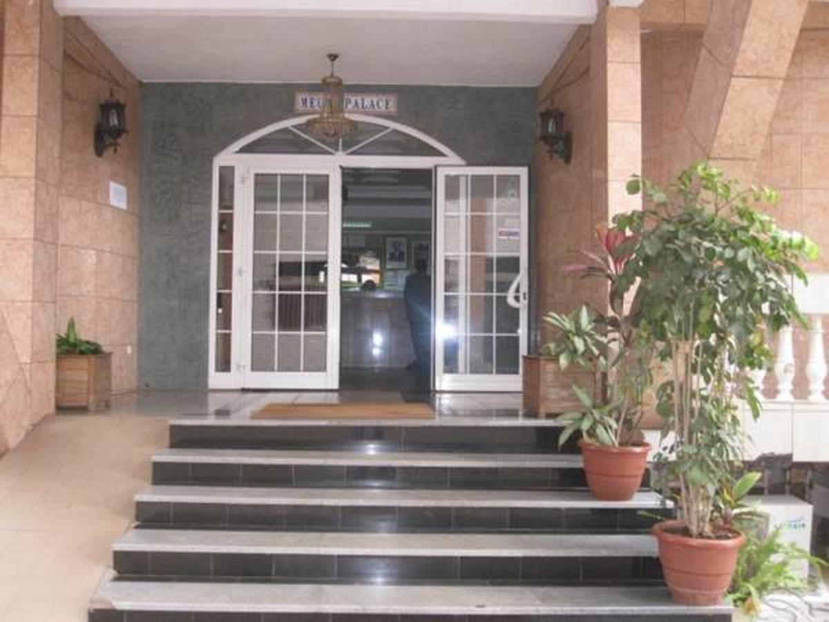Meumi Palace Yaoundé Kültér fotó