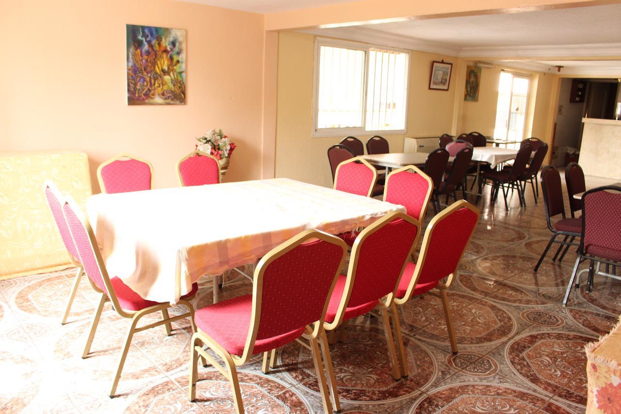 Meumi Palace Yaoundé Kültér fotó