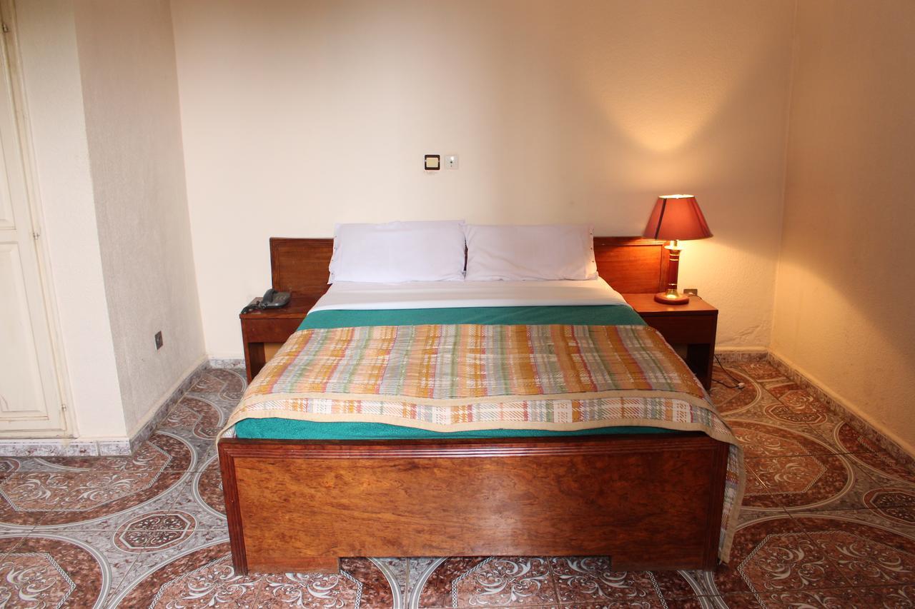 Meumi Palace Yaoundé Kültér fotó